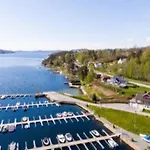 Leilighet Ved Sjoen Med Strand Porsgrunn
