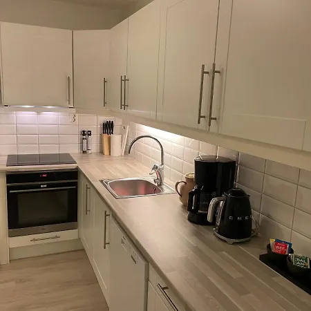 Leilighet Ved Sjoen Med Strand Apartament